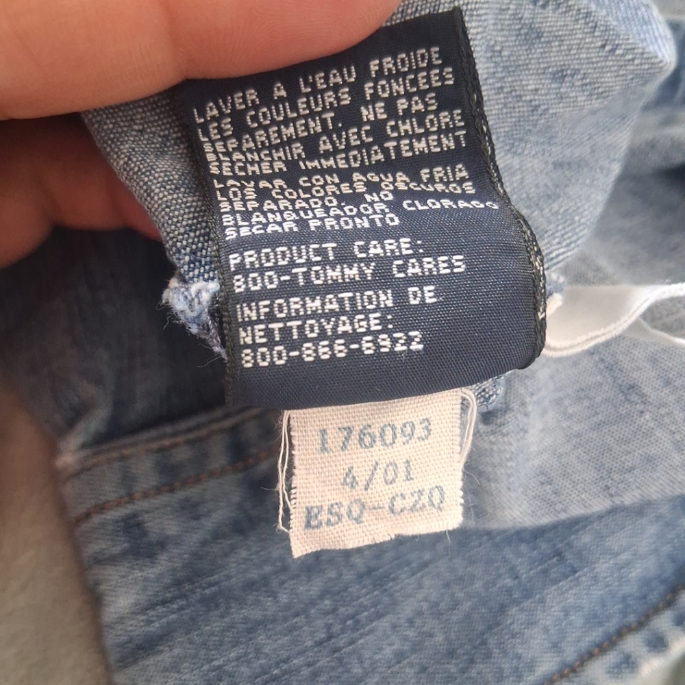 Vintage Tommy Hilfiger Denim Shirt Youth Blue Button Up Long Sleeve M - Picture 10 of 15